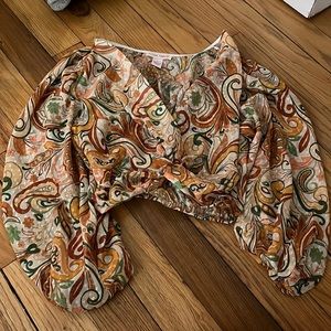 70s style cropped long sleeved blouse in beautiful colorful print